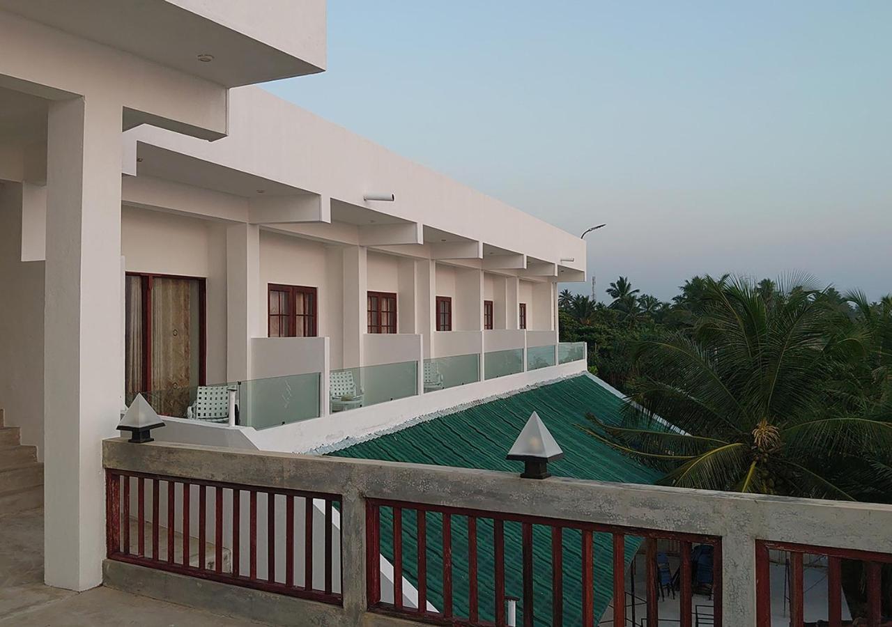 Sea Breeze Ambalangoda Ambalangoda  Exterior foto